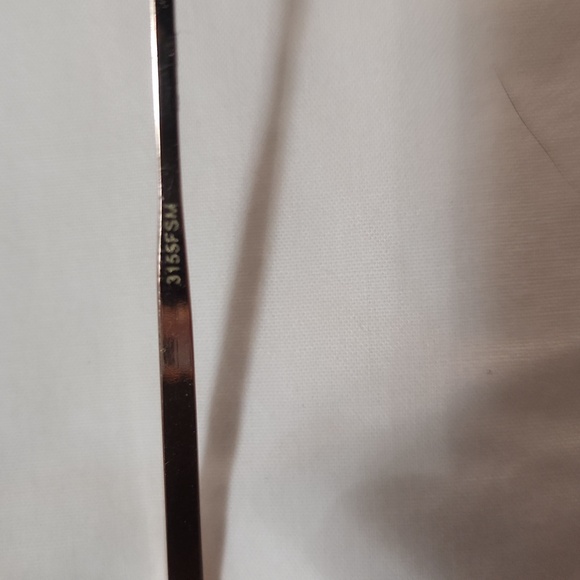 90s Hexagon Sunglasses - Picture 5 of 9